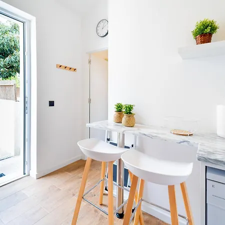 Charm Sao Mamede Apartment